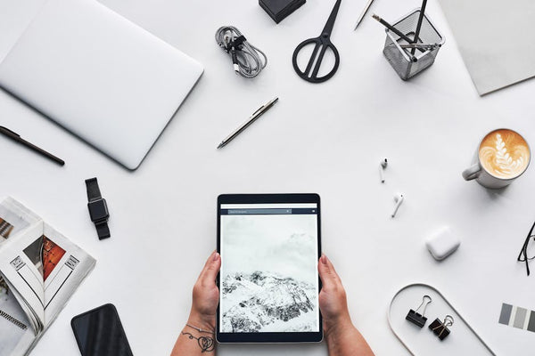Maximizing Your Device’s Battery Life with GaN Adapters: Tips and Tricks - TheUrbanGeek
