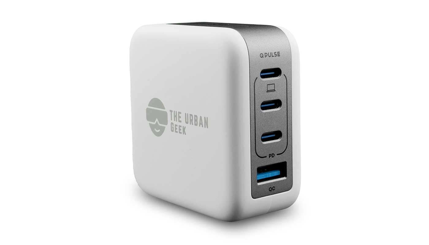 P100 Power Bank Announcement Banner – High-Capacity Fast Charging