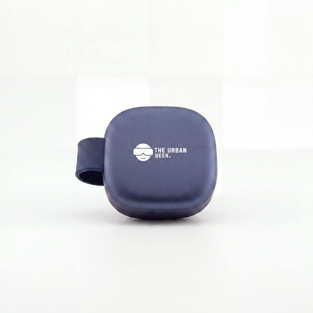 FlexMini Duo 2-in-1 wireless charger lifestyle photo