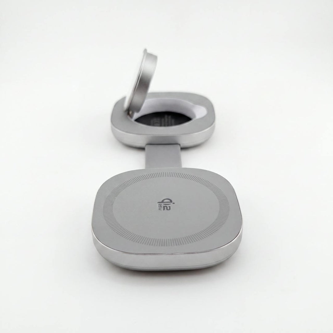 FlexMini Duo 2-in-1 wireless charger lifestyle photo