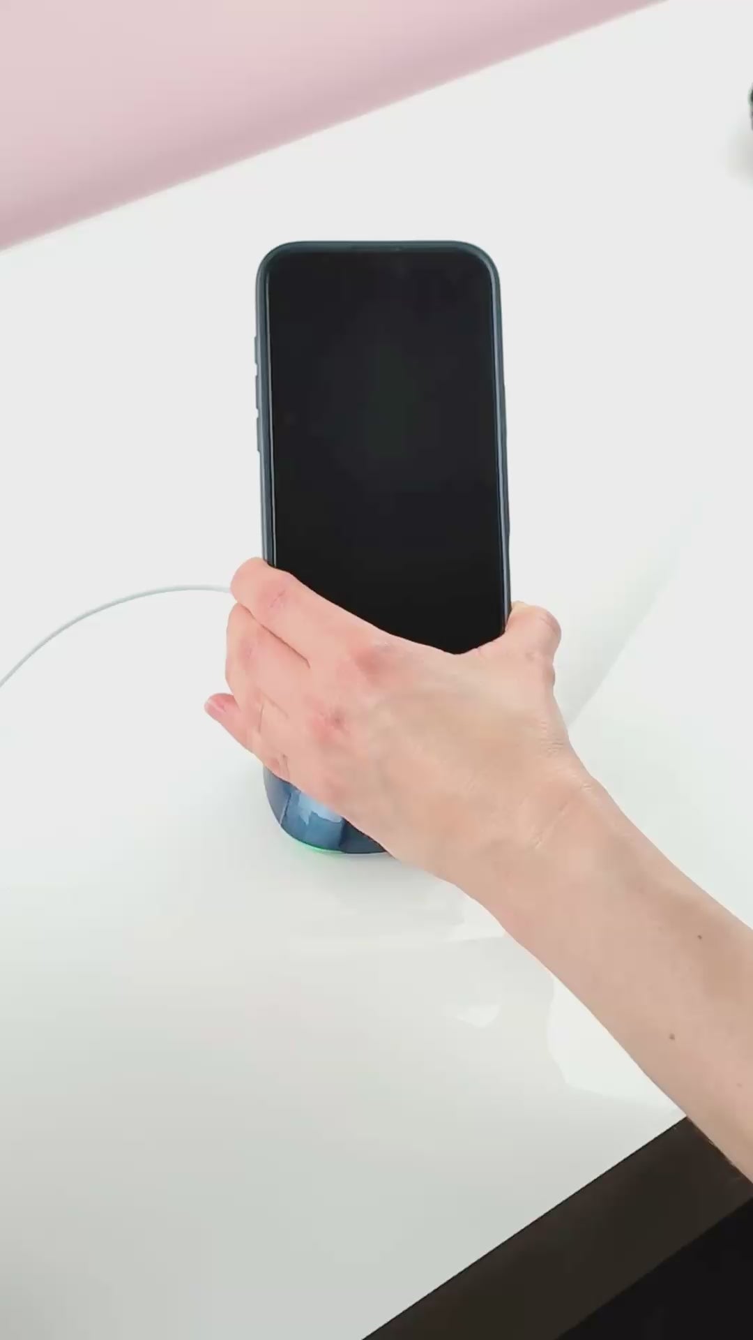  A video showcasing Premium 3-in-1 Magnetic Wireless Swivel Charger with Alloy Base for iPhone, iWatch and airports 